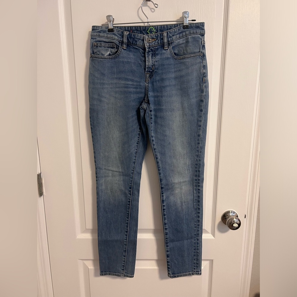 C Wonder woman’s skinny jeans